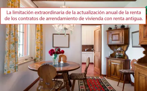 Comedor rústico con muebles de madera, flores y alfombra. Un texto sobre la renta antigua de 1964.
